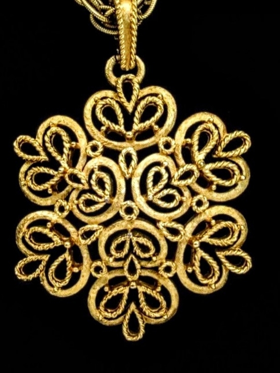 Trifari Jewelry - Trifari Gold Filigree Pendant with Twisted Rope Chain